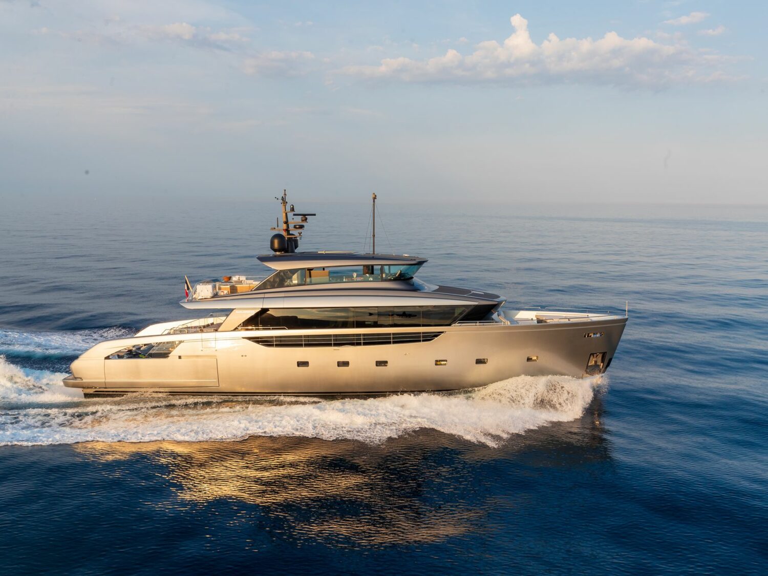 Yacht-charter-SANLORENZO_SX100_NEW_YORK_15