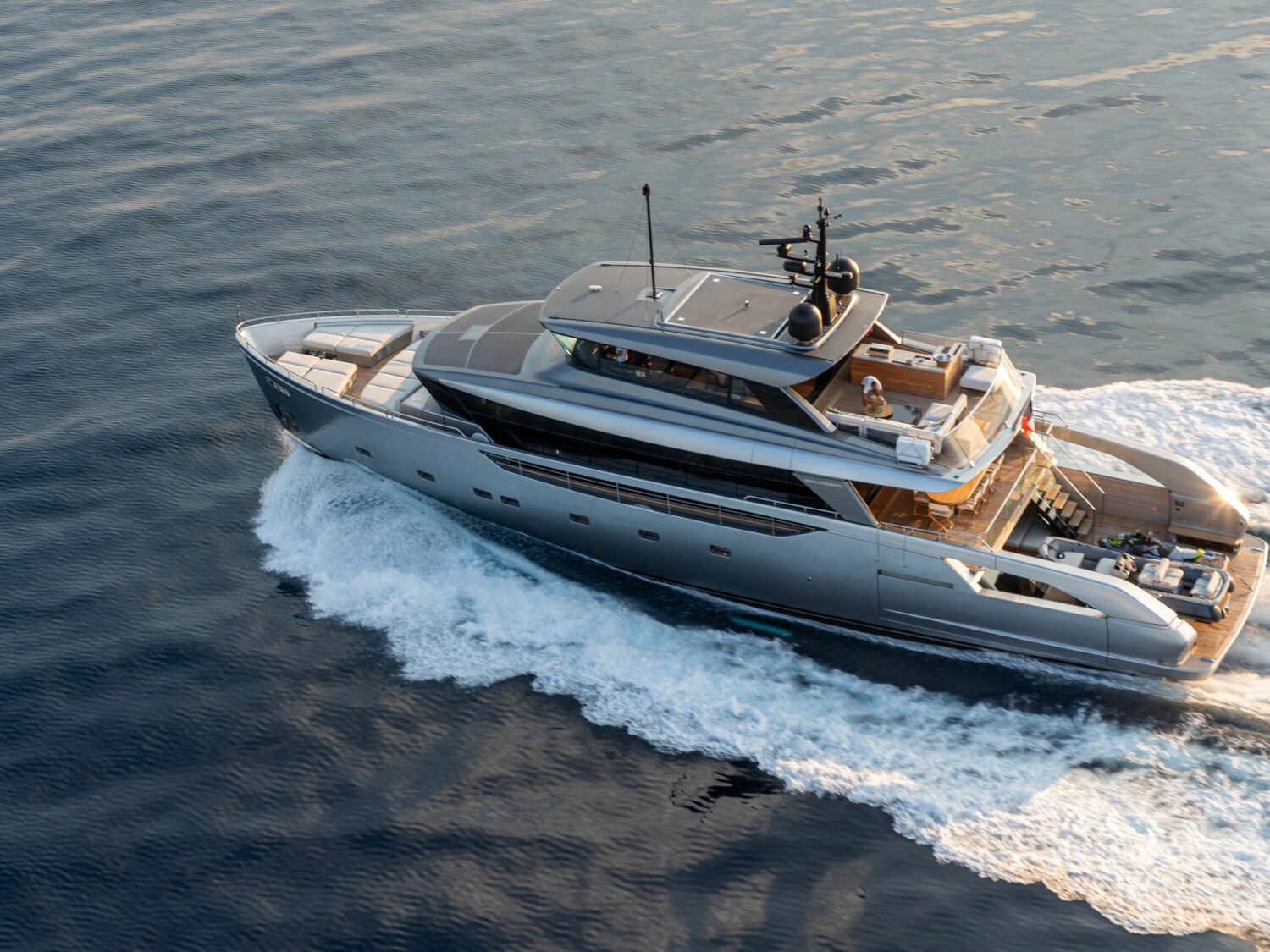 Yacht-charter-SANLORENZO_SX100_NEW_YORK_17