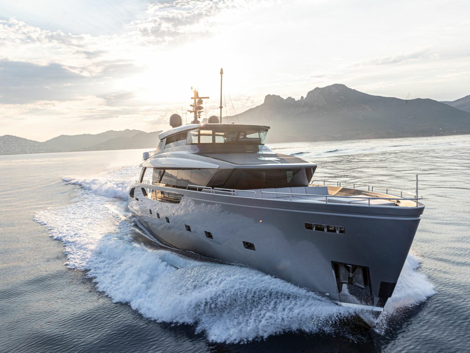 Yacht-charter-SANLORENZO_SX100_NEW_YORK_20