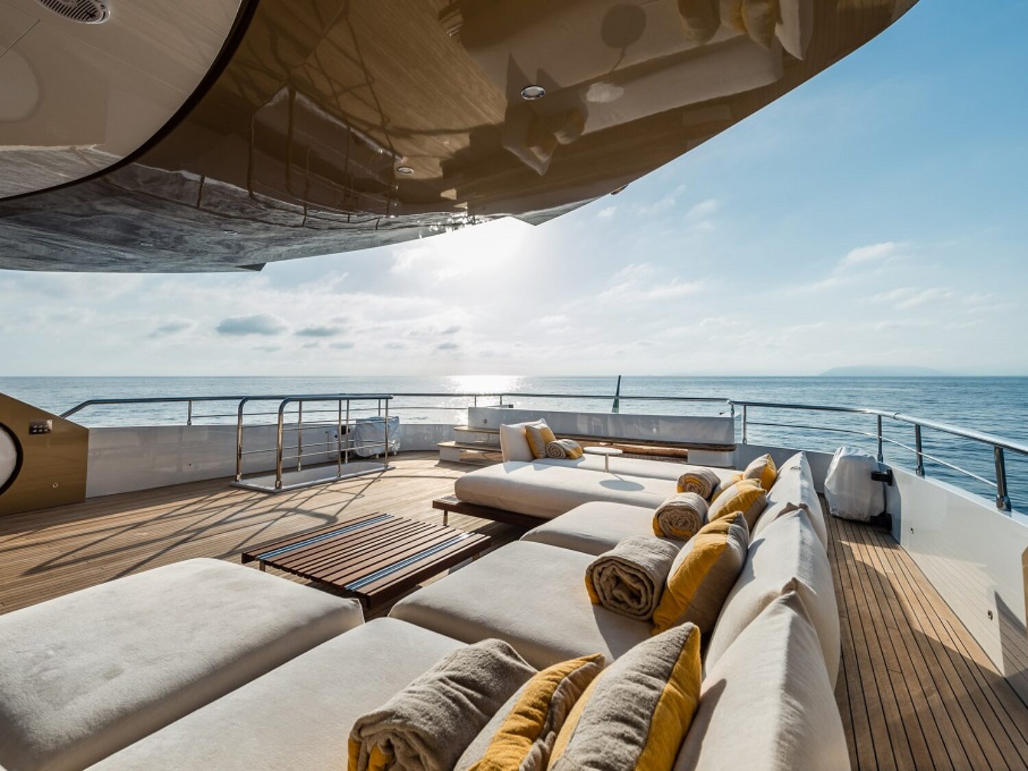my-taboooftheseas-maiora-yachts-upperdeck