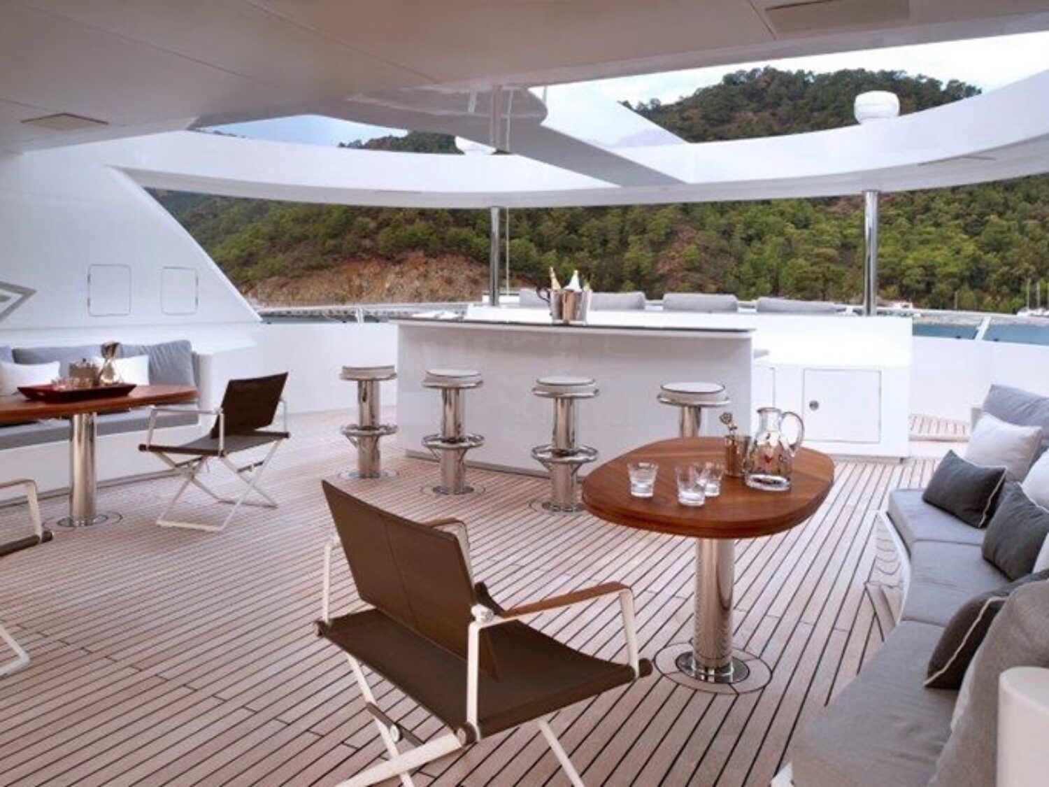 orient-star-yacht-charter-yachting-concept-06-1024x512