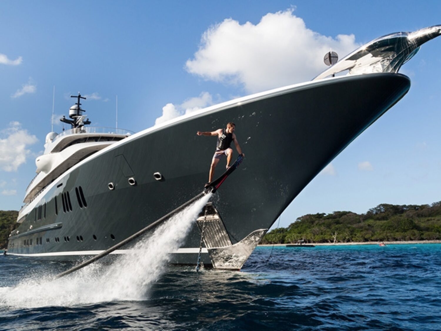 phoenix-2-yacht-charter-yachting-concept-05-1024x512