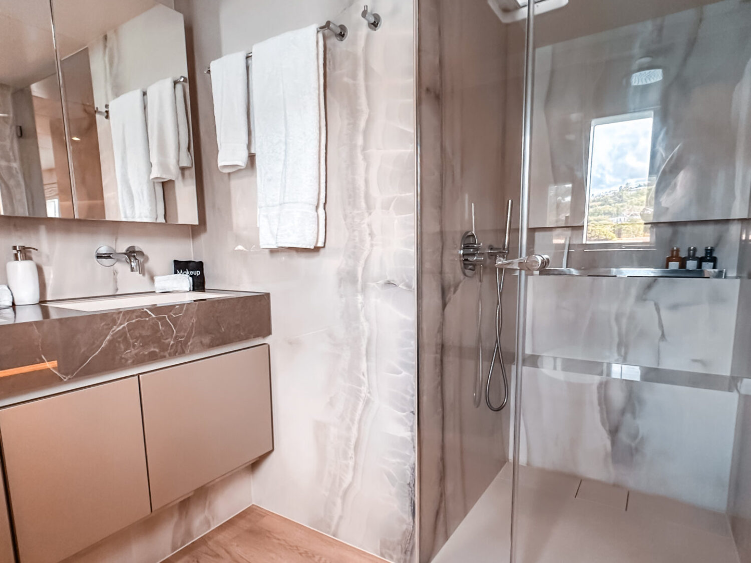 seaclusion yacht charter 10