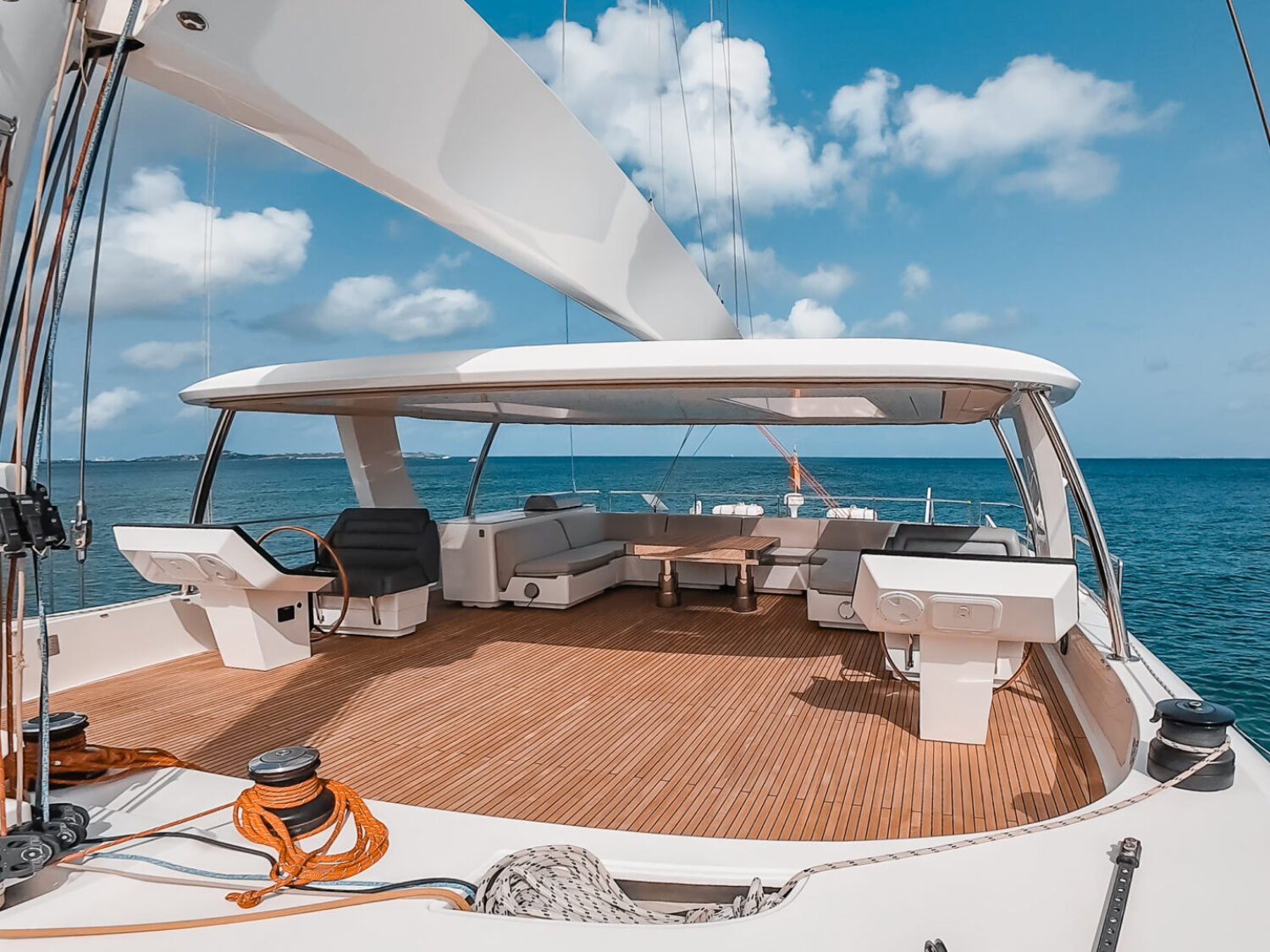 seaclusion yacht charter 23