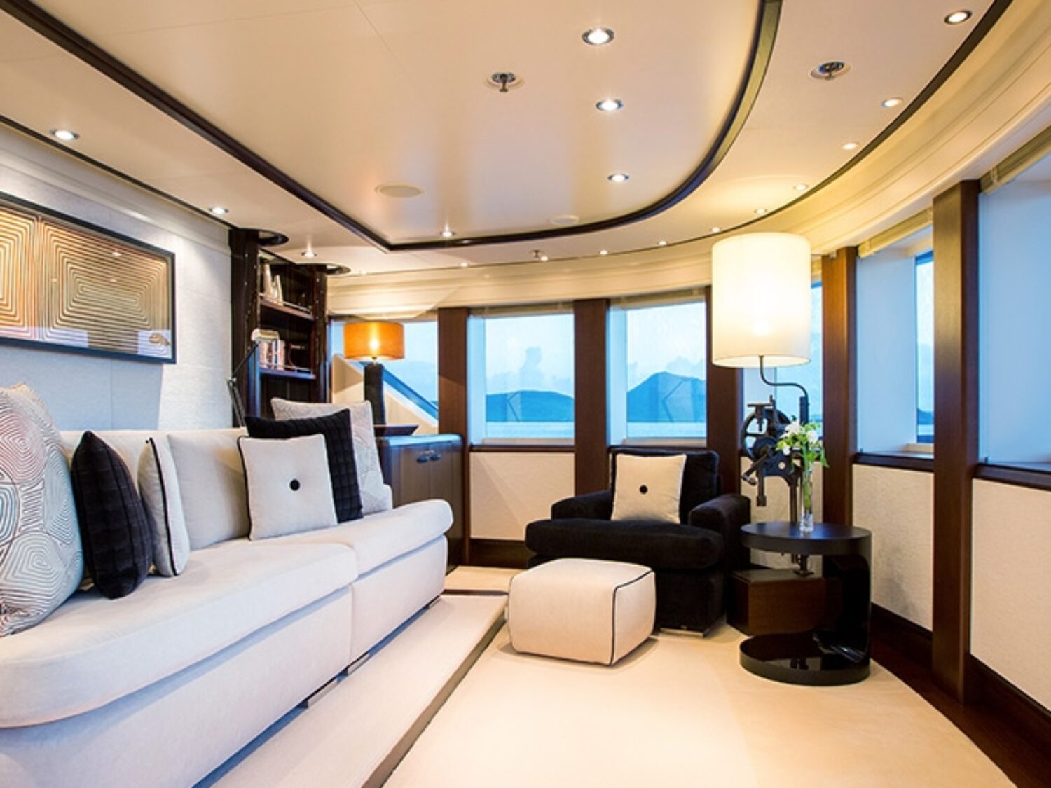 slipstream-yacht-charter-yachting-concept-15-1024x512