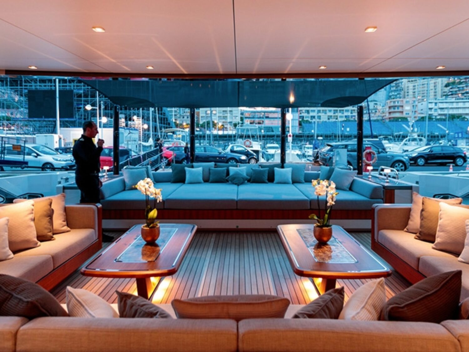 vertige-yacht-charter-yachting-concept-01-1024x512