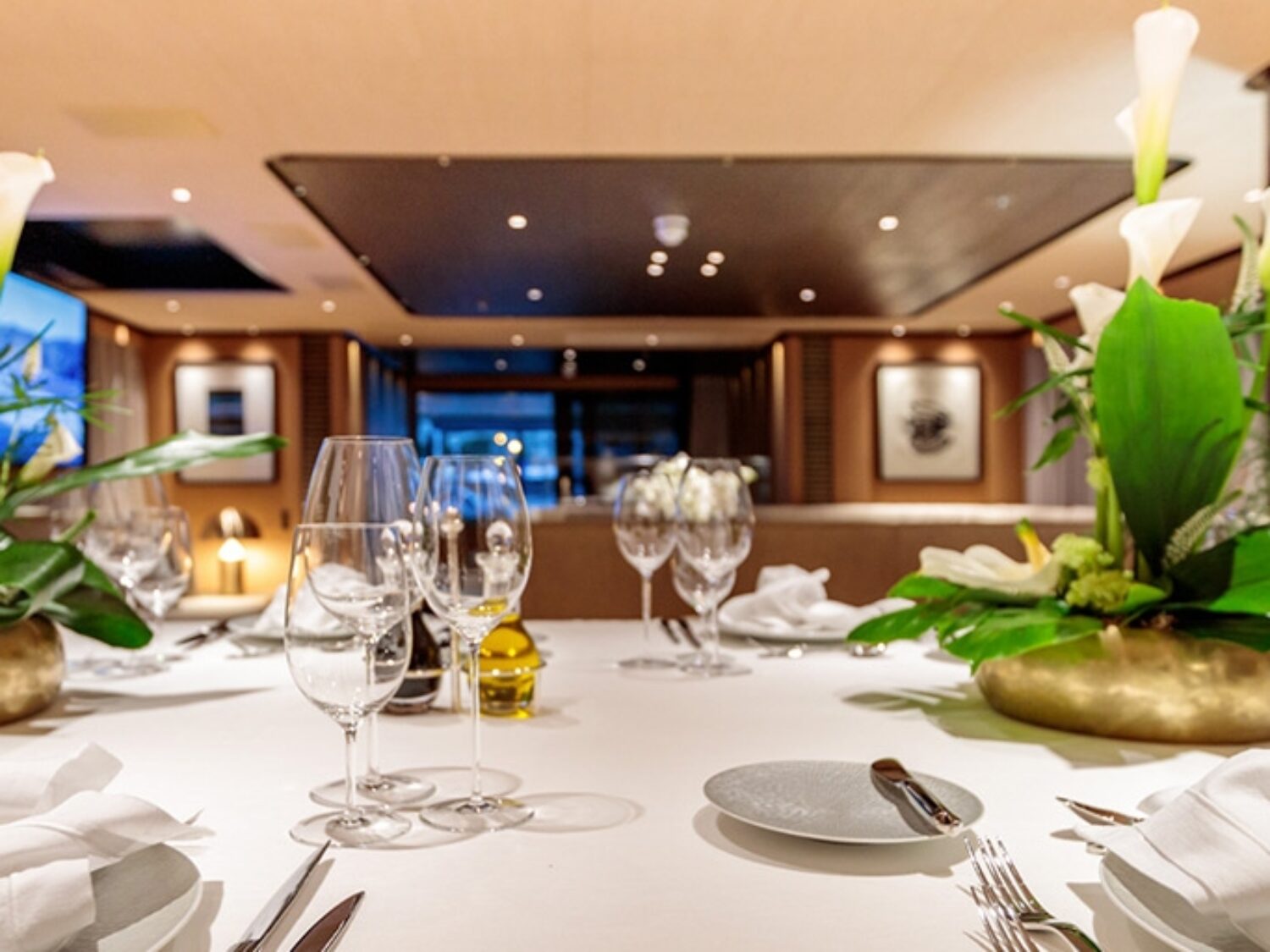 vertige-yacht-charter-yachting-concept-05-1024x512