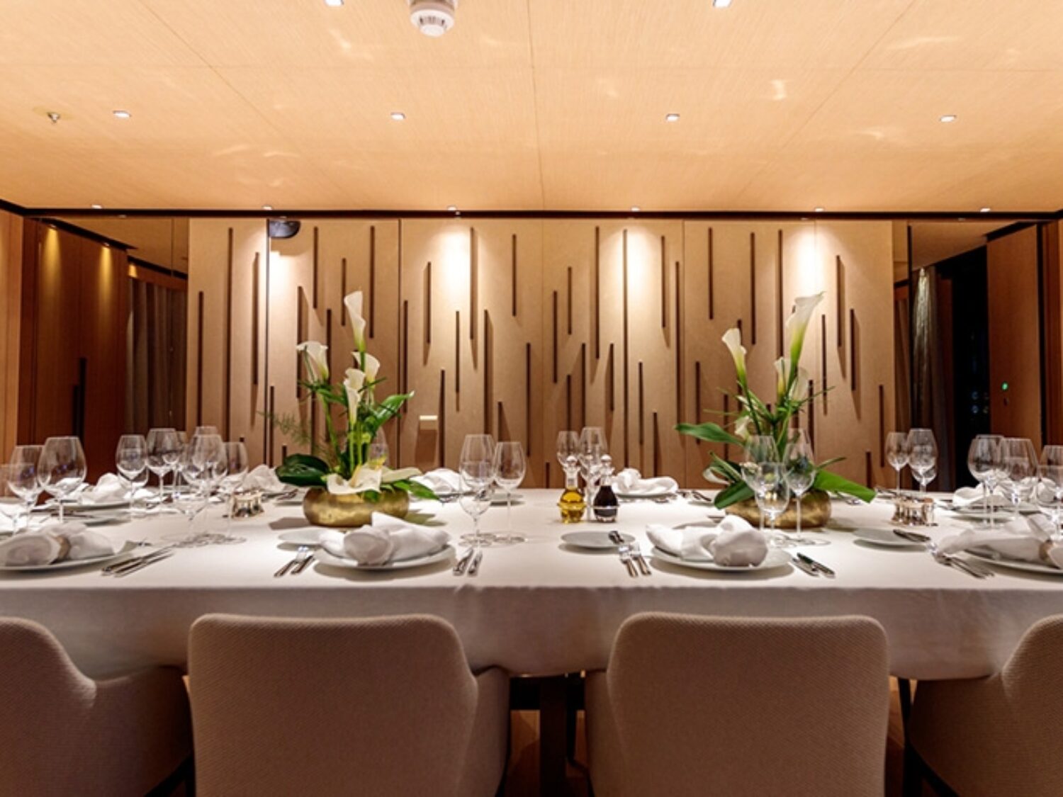vertige-yacht-charter-yachting-concept-06-1024x512