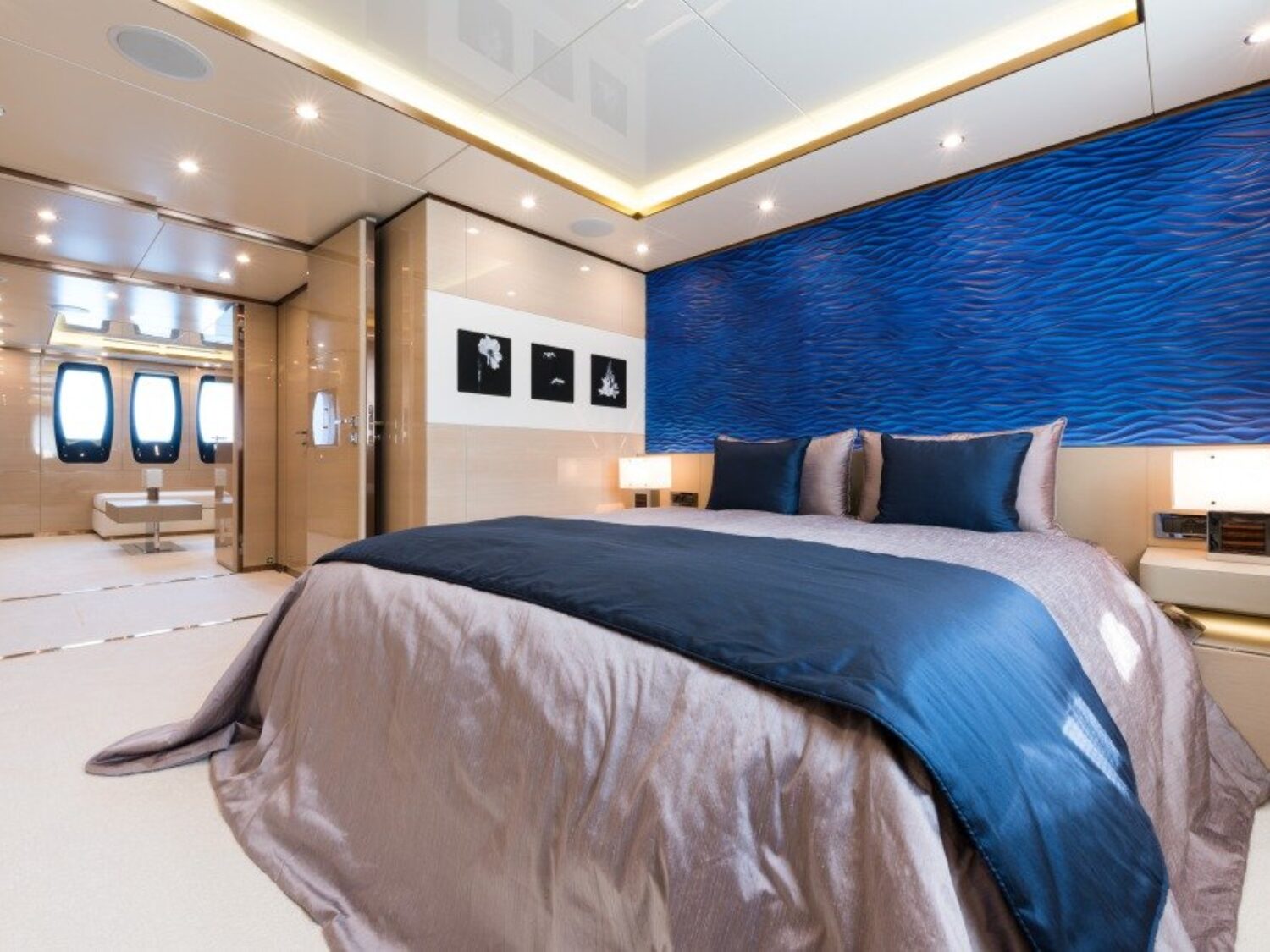 yacht-irimari-interior-12-570ca4fd3b371_v_default_big