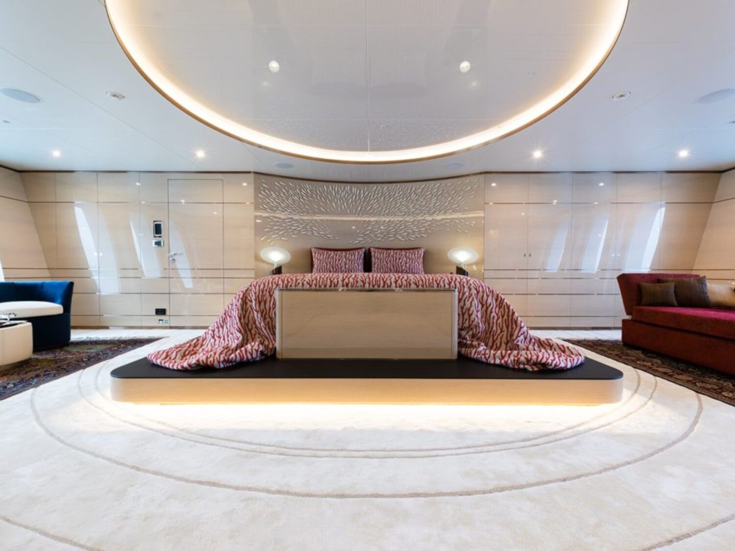 yacht-irimari-lo4-55ff153f868e7_v_default_big-1024x683